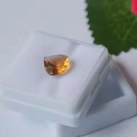 99 पुखराज रत्न (Yellow Sapphire)